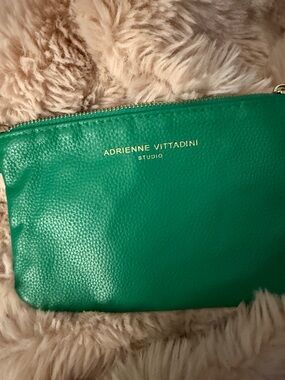 Adrienne Vittadini Green Pebbled Leather Zip Cosmetic Pouch